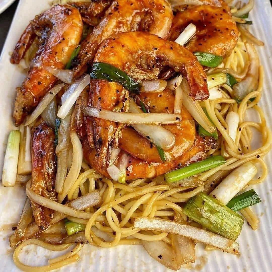 Pâtes fraîches épicées aux crevettes